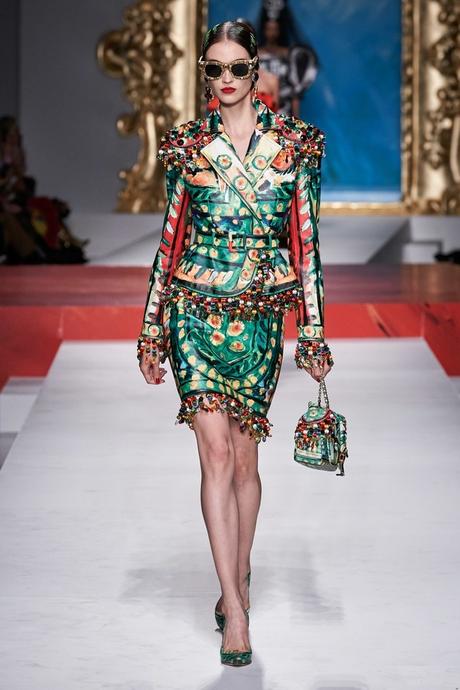 Moschino se inspira en España para su colección Primavera Verano 2020 Moschino se inspira en España para su colección Primavera Verano 2020
