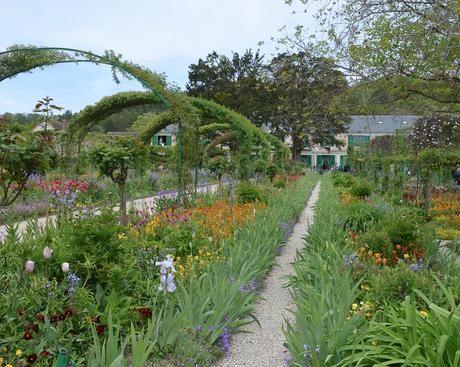 Primavera en Giverny: los jardines de Monet y la más maravillosa explosión de flores y colores