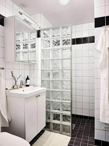 Estudio de estilo limpio y acogedor