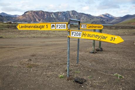 F208-Sign.jpg.optimal ▷ La guía esencial de Landmannalaugar para visitantes por primera vez