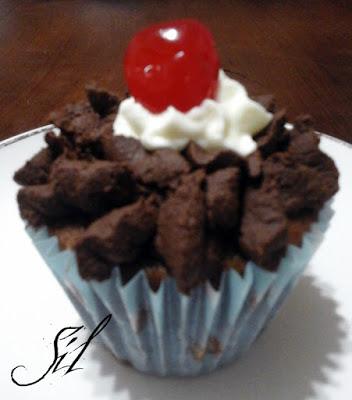 BLACK FOREST CUPCAKE