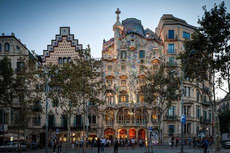 Antoni Gaudí: La Vida y Obra Del Antoni Gaudí: Vida Obra