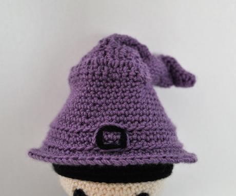 BRUJITA MINI DE GANCHILLO