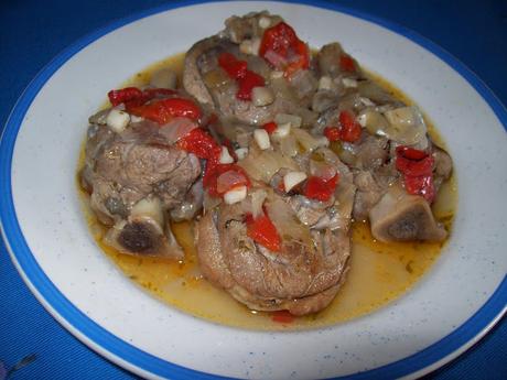 Jarretes de ternasco al vino blanco