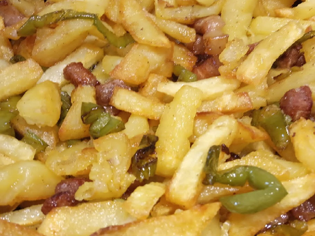 Patatas camperas con pimiento y bacon Patatas camperas con pimiento y bacon