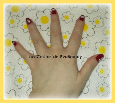 Manicura Masglo con decoracion floral pegatinas uñas nails nailart