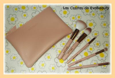 set  brochas de maquillaje notino de viaje con neceser