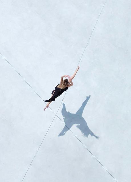 Sombras de danza por Nicolas Ipiña