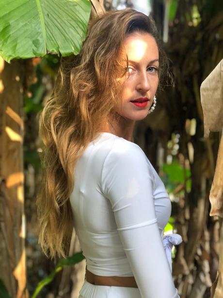 Total white in the jungle Total white in the jungle