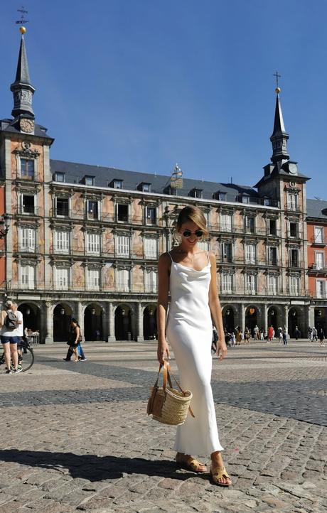 Vestido blanco, un básico en tu armario.