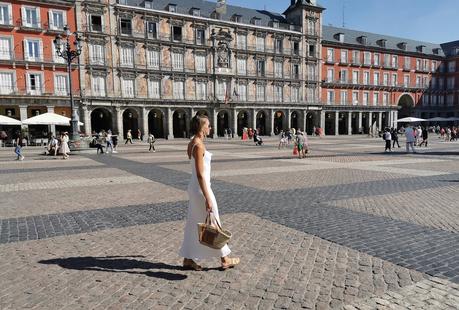 Vestido blanco, un básico en tu armario.