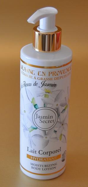 El arte de perfumarse e hidratar el cuerpo con la gama “Jasmin Secret” de JEANNE EN PROVENCE