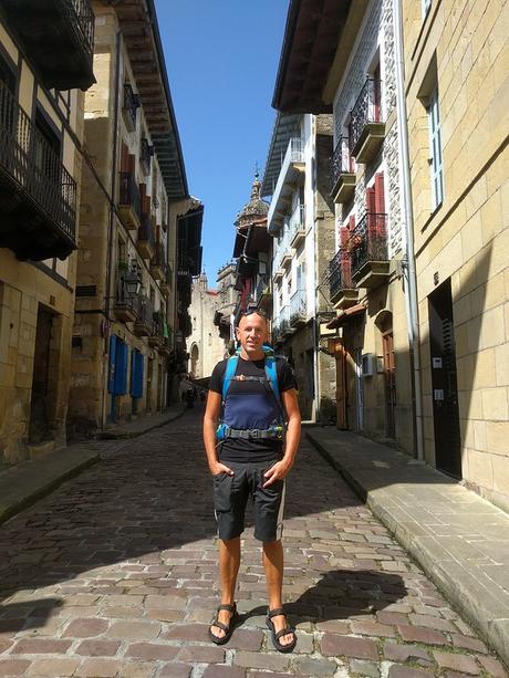 Yakarta. Isla Java. Empiezan las vacaciones Iñaki en Hondarribia