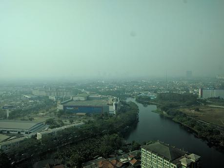 Yakarta. Isla Java. Empiezan las vacaciones Yakarta Isla Java y su polución