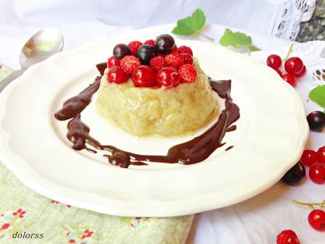 Plátano asado con chocolate y frutas de temporada  (sin azúcar) (Microondas)