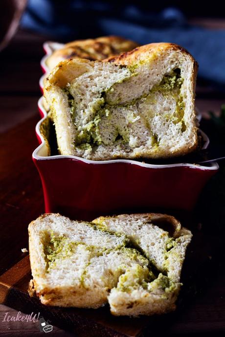 Cómo preparar Pan Enrollado de Pesto de Calabacin Pan Enrollado de Pesto de Calabacín