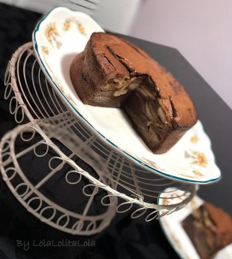 BIZCOCHO DE CHOCOLATE NEGRO Y PERAS