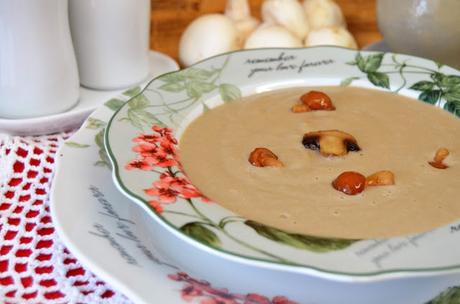 CREMA DE SETAS CON UN TOQUE DE SOJA crema de setas con un toque de soja, cremas de setas, recetas de setas, setas, setas recetas, setas recetas de cocina, setas recetas fáciles, setas recetas sencillas, setas recetas vegetarianas, las delicias de mayte