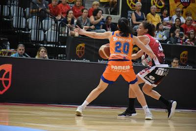 Galería de clics del Uni Girona-Valencia Basket (Open Day Liga Femenina)