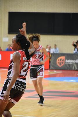 Galería de clics del Uni Girona-Valencia Basket (Open Day Liga Femenina)