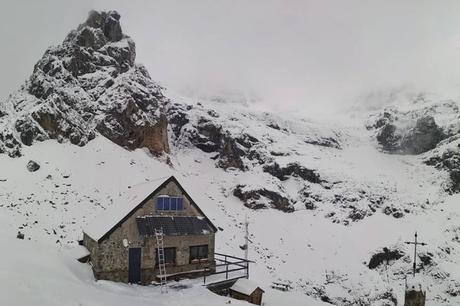 Primera nevada en serio en Collado Jermoso, Picos de Europa