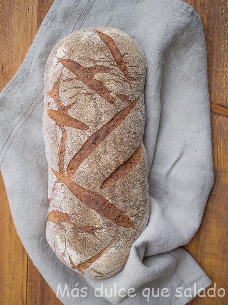 Pan con harina recia. World Bread Day.