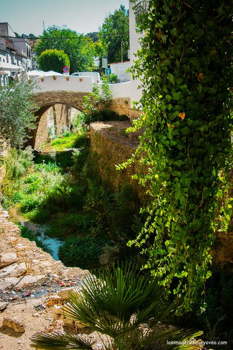 Setenil de las Bodegas, donde las casas nacen de la roca