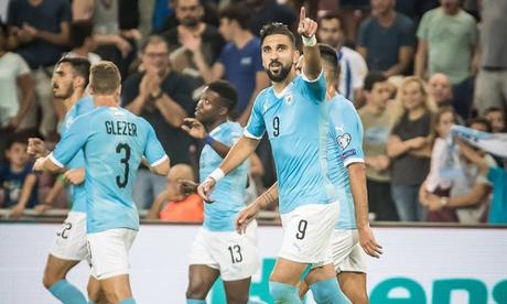 Dabbur marca un doblete con Israel