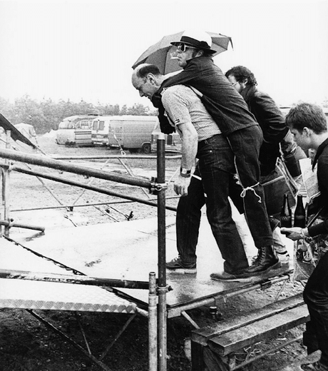 TRES ESTRELLAS DEL ROCK SIN ESTRELLA: CADÁVERES NO MUY BIEN PARECIDOS TRES ESTRELLAS DEL ROCK SIN ESTRELLA: CADÁVERES NO MUY BIEN PARECIDOS