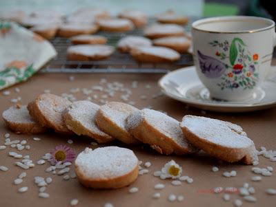 Galletas de harina de arroz, sin gluten y sin lactosa Galletas de harina de arroz, sin gluten y sin lactosa