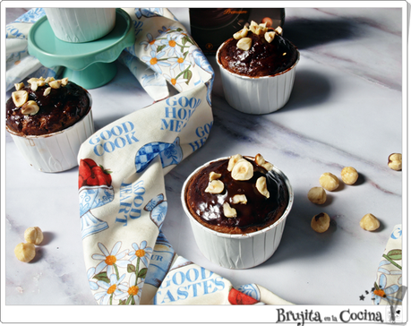 Magdalenas de chocolate a la taza