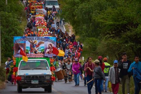 Suspiro Picacho se une por San Miguel Arcángel