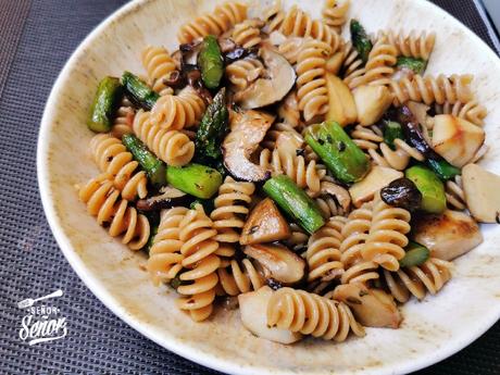 Fusilli con boletus frescos y trigueros Fusilli con boletus frescos y trigueros