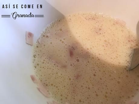 Espirales con jamón cocido y huevo