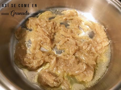 Boloñesa vegana de soja texturizada con espaguetis de calabacín Boloñesa vegana de soja texturizada con espaguetis de calabacín