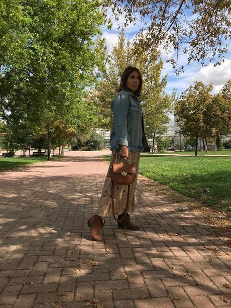 HELLO AUTUMN.- HELLO AUTUMN.-