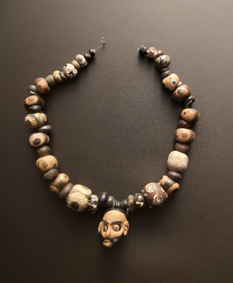 Lujo. De los asirios a Alejandro Magno. Lujo. De los asirios a Alejandro Magno.