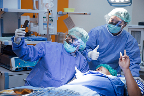 LA IMPORTANCIA DE LOS MILLENIALS PARA LA DERMATOLOGÍA: 6 ESTRATEGIAS PARA COMUNICARSE MEJOR CON ELLOS