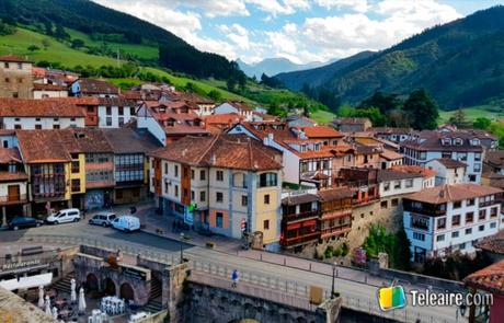 Potes, capital de la Comarca y reina del Valle de Liébana en Cantabria, España