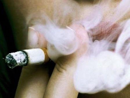 Daños del tabaco en la boca del fumador