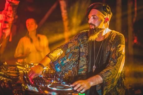 Baila al ritmo de Damian Lazarus en Input