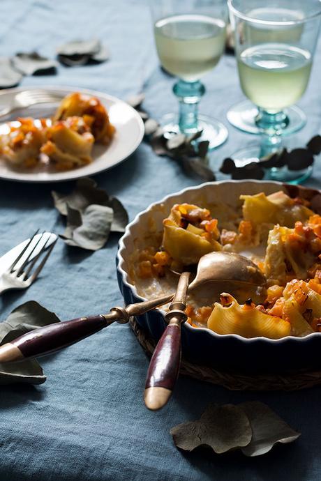 CARACOLAS RELLENAS DE BOLOÑESA VEGETARIANA Y CALABAZA