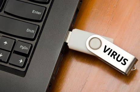 Cómo evitar que una memoria USB con virus te acabe perjudicando memoria USB con virus