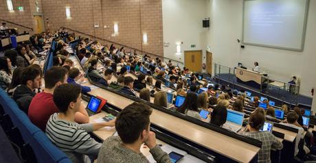 lecture-theatre Evaluar la docencia, ¿un problema todavía no resuelto?
