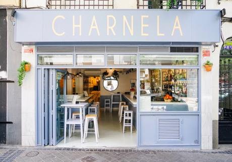 El restaurante Charnela, en la calle Ponzano de Madrid, propone una carta de mejillones en multitud de recetas y otras ricas especialidades 