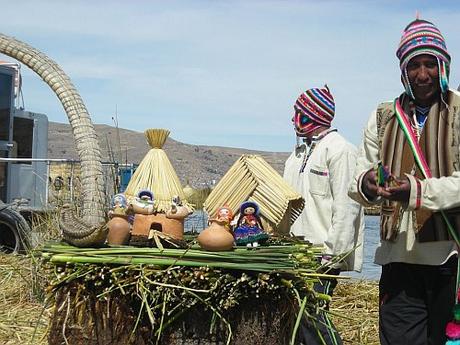 Las islas flotantes de los Uros - Lago Titicaca, Perú