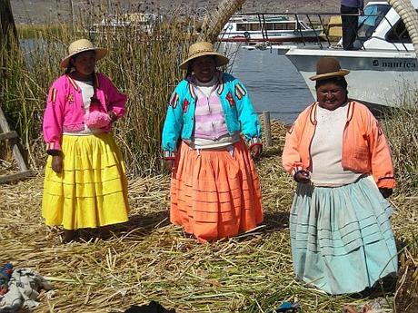 Las islas flotantes de los Uros - Lago Titicaca, Perú