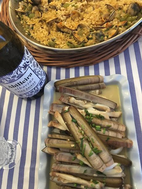 Arroz Con Berberechos En Paella