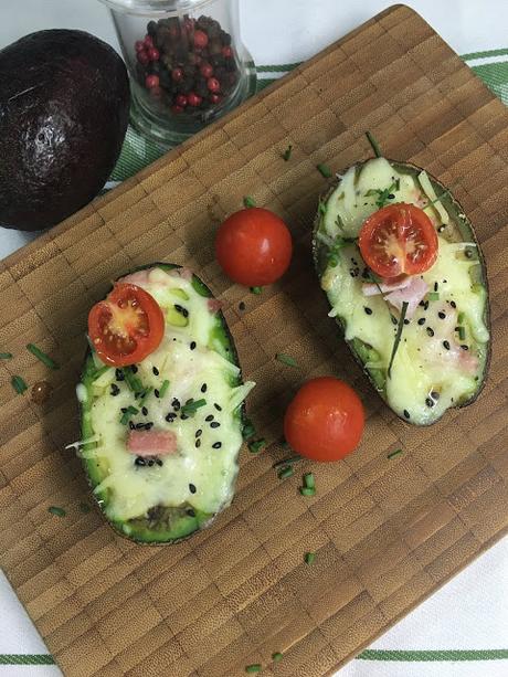 Aguacates Rellenos Con Huevo Al Horno Aguacates Rellenos Con Huevo Al Horno