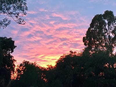 En CUADERNO DE BANCO. BADAJOZ.ANOCHECER EN BADAJOZLa tard...